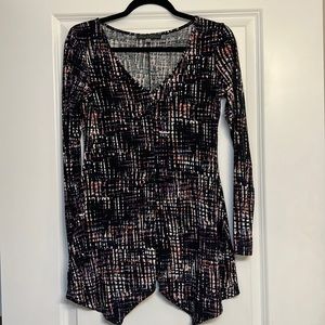 Rose & Olive Long Sleeve Patterned Tunic - M